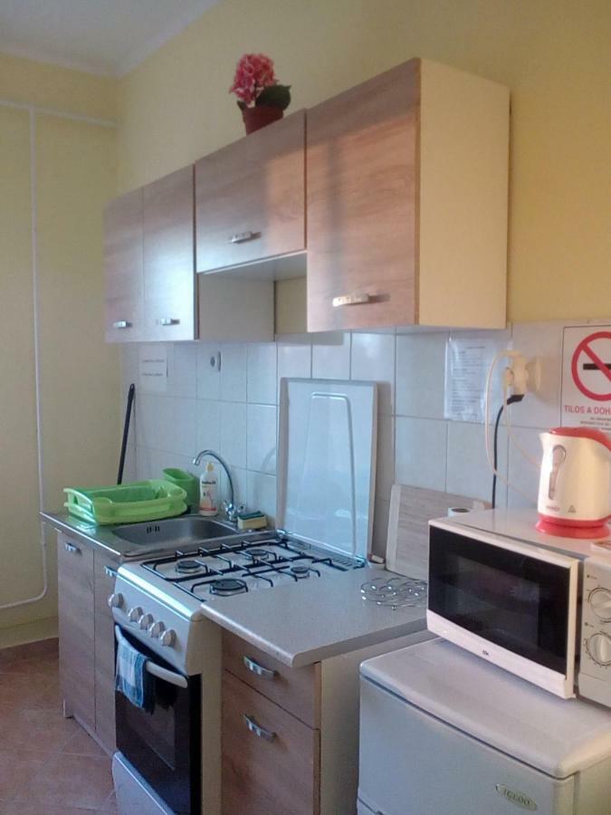 Feszek Apartman Appartement Bekescsaba Buitenkant foto